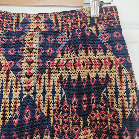 3/$25 Sam Edelman Women's Embroidered Woven Southwestern Ikat Mini Skirt Sz S 6 - Picture 4 of 6